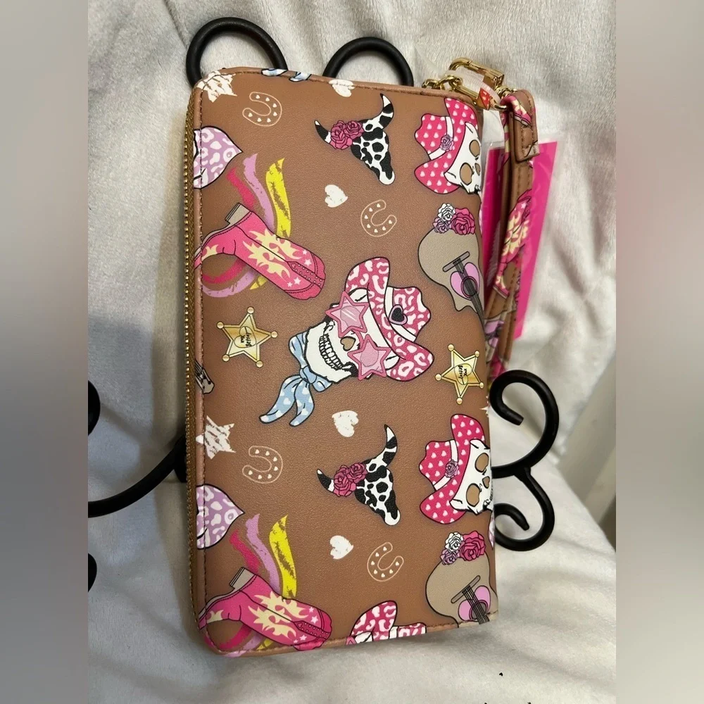 🩷☠️ BETSEY JOHNSON Western Cowboy Skull Print Zip Around Wristlet/Wallet🩷☠️NWT